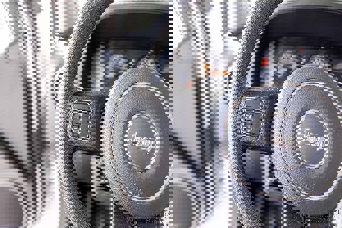 Used 2017 Jeep Compass Sport w/ Power Value Group image 21