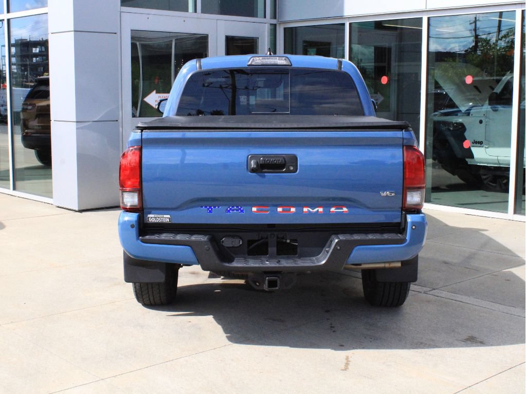 Used 2019 Toyota Tacoma TRD Sport AWD/4WD image 7