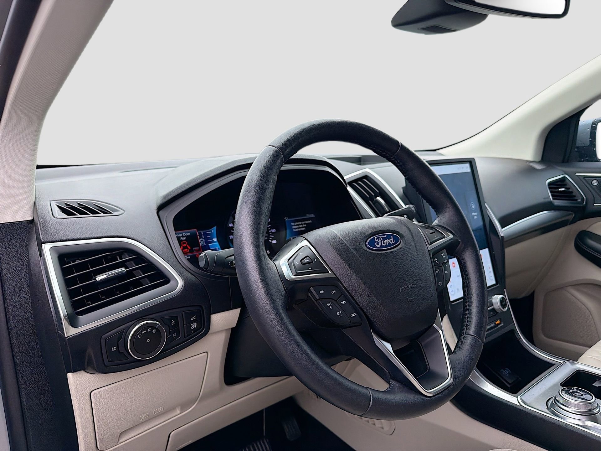 Used 2023 Ford Edge Titanium AWD/4WD image 13