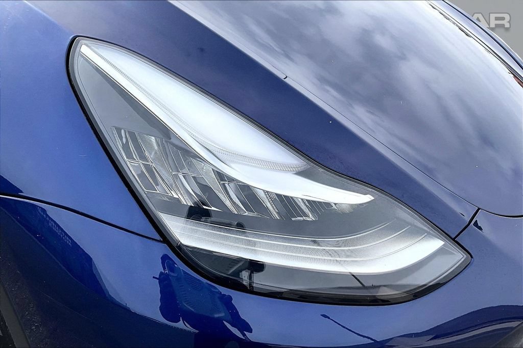 Used 2023 Tesla Model Y Long Range AWD/4WD image 28
