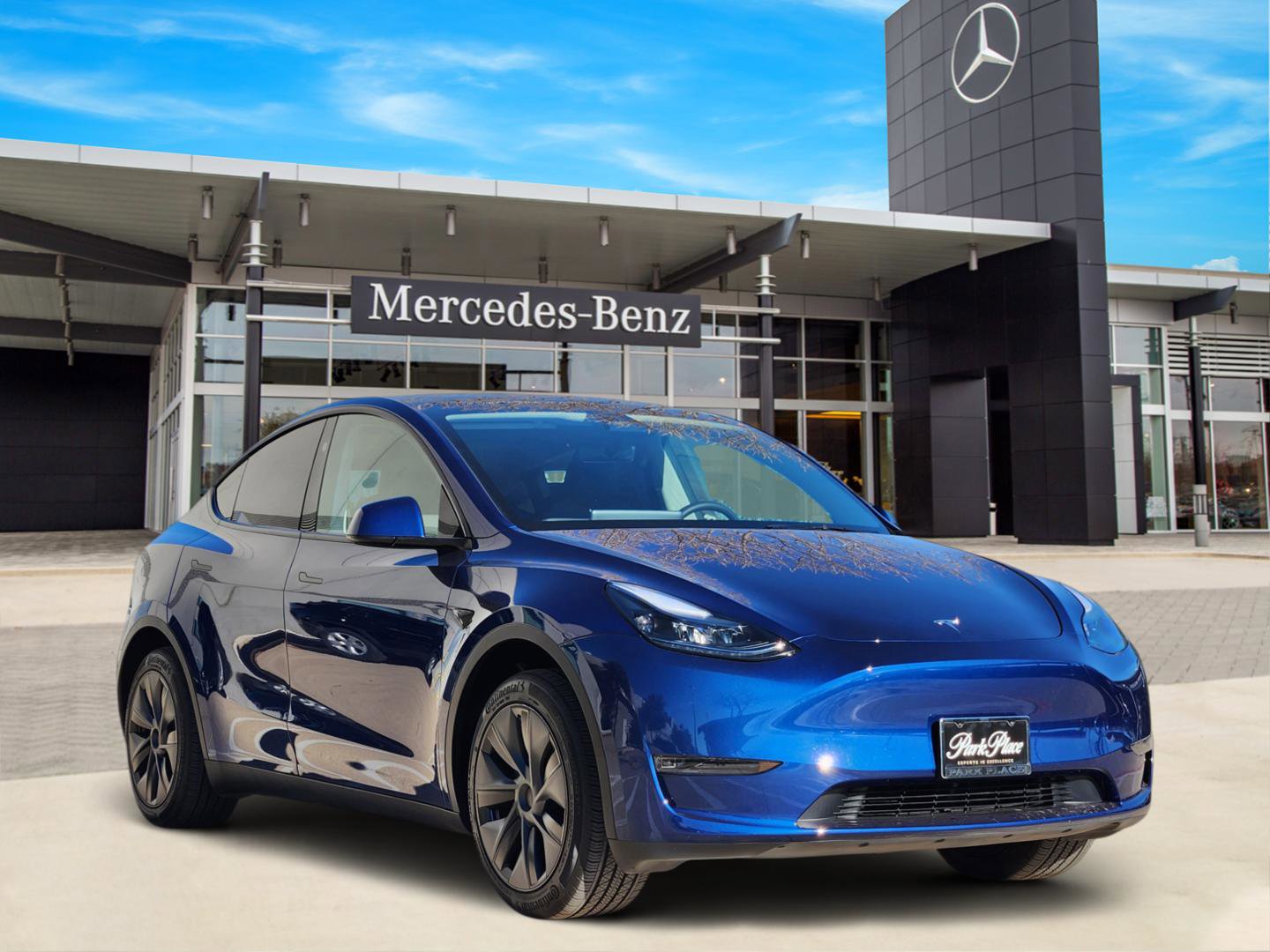 Used 2025 Tesla Model Y Long Range image 2