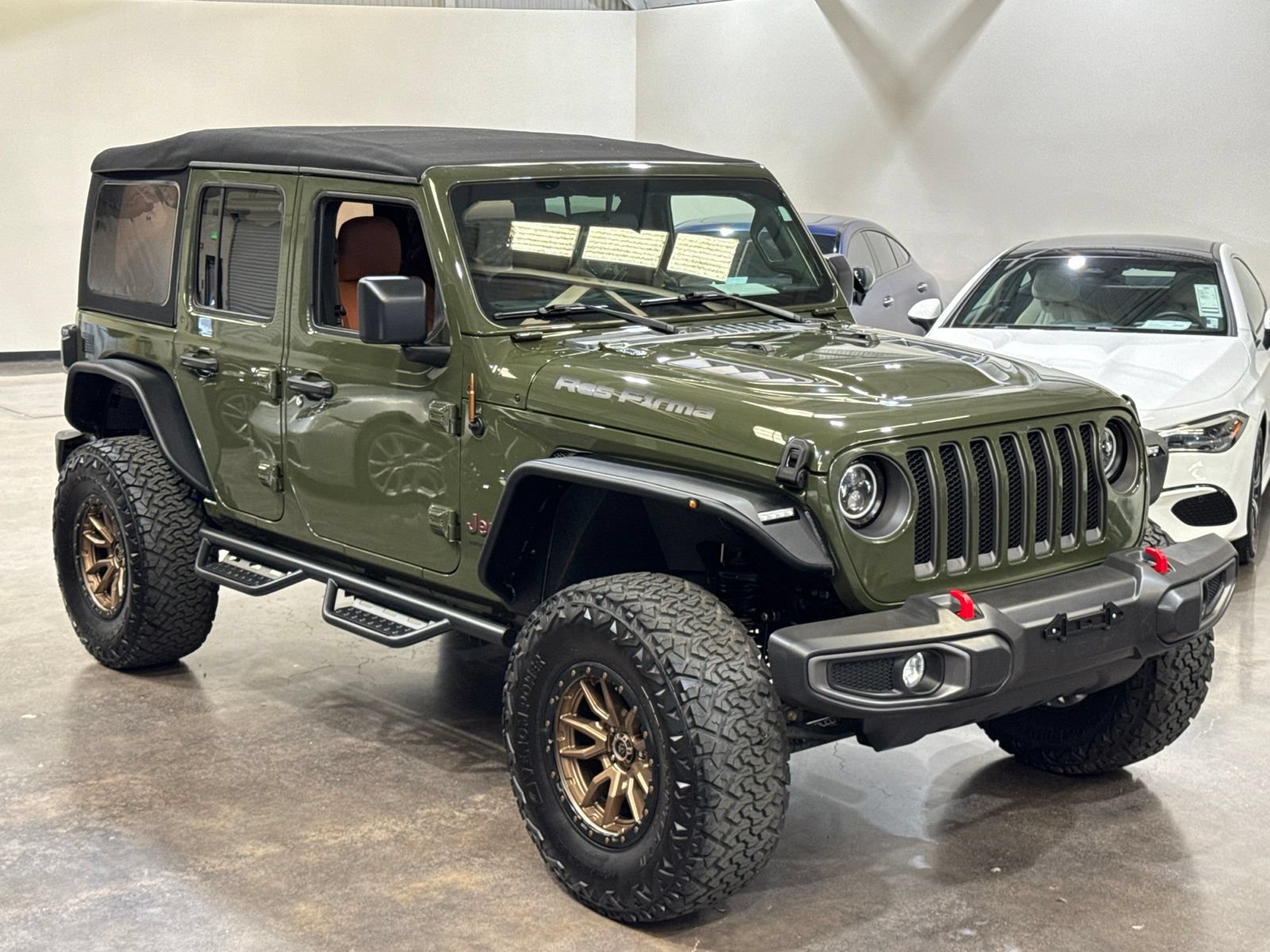 Used 2021 Jeep Wrangler Unlimited Rubicon AWD/4WD image 5