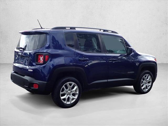 Used 2017 Jeep Renegade Latitude AWD/4WD image 3