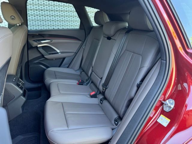 Used 2025 Audi Q5 Premium w/ 19" Wheel Package AWD/4WD image 11