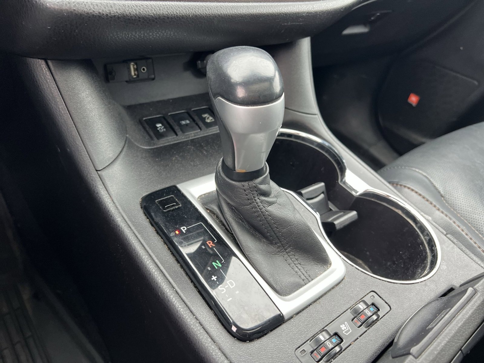 Used 2016 Toyota Highlander Limited w/ Driver Technology Package image 22