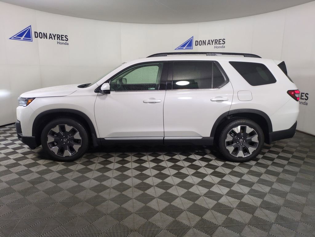 New 2026 Honda Pilot Elite image 2