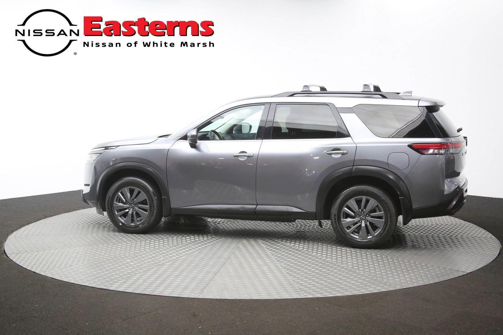 Used 2022 Nissan Pathfinder SV AWD/4WD image 58