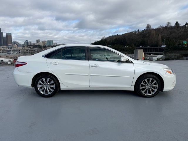 Used 2015 Toyota Camry XLE w/ Convenience Package image 5
