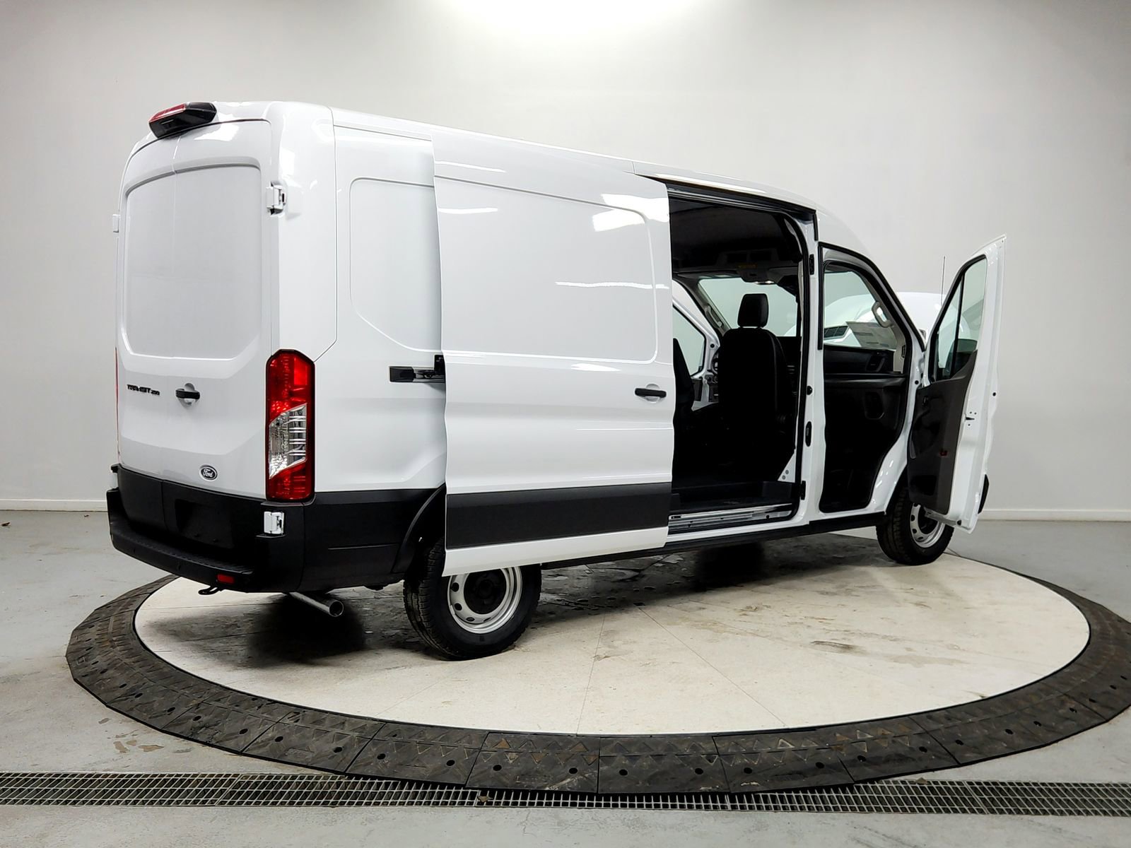 New 2026 Ford Transit 250 148 Medium Roof w/ Load Area Protection Package image 15
