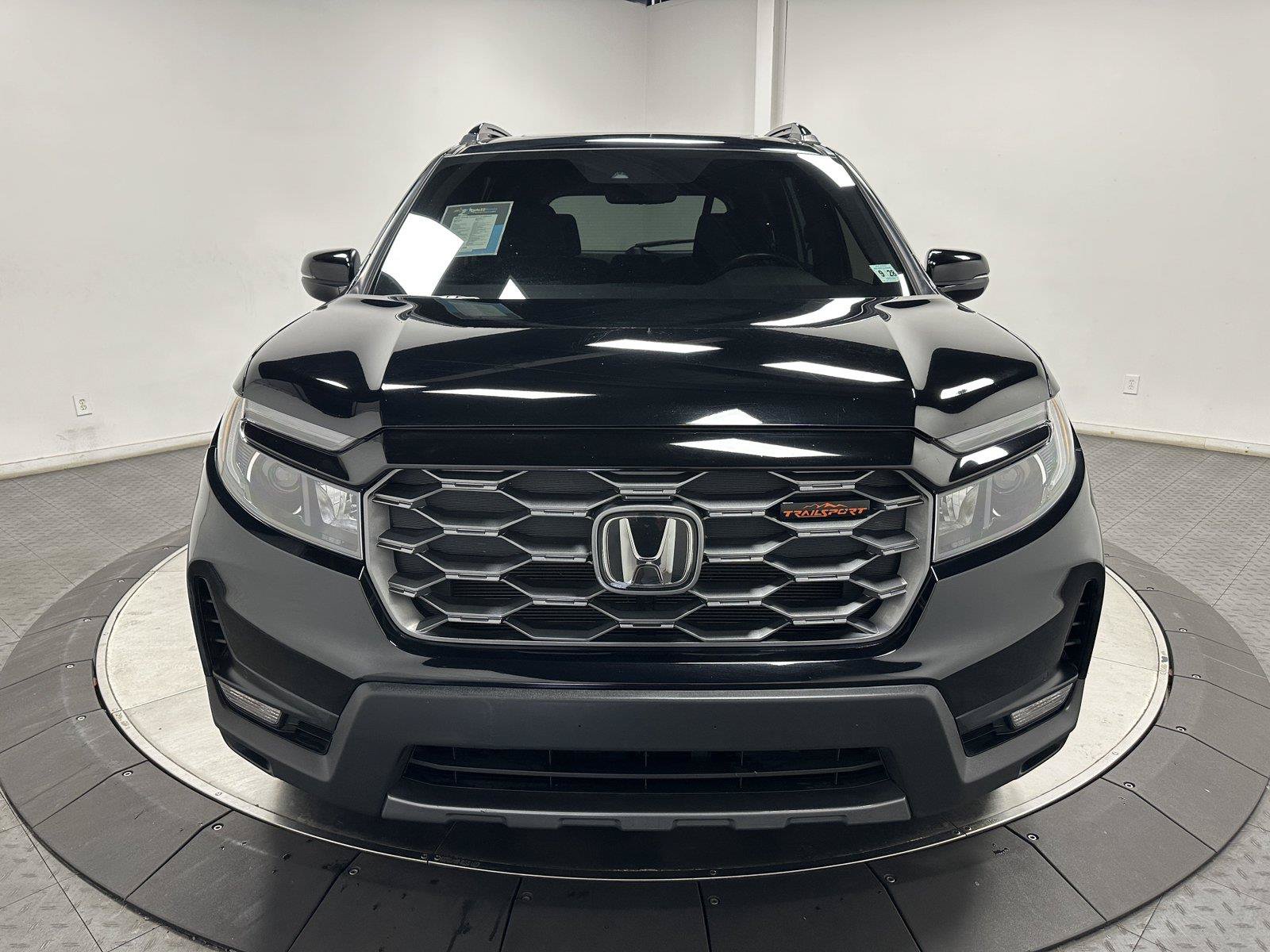 Certified 2023 Honda Passport TrailSport image 4