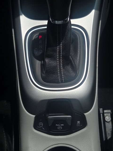 Used 2018 Jeep Compass Latitude FWD image 30
