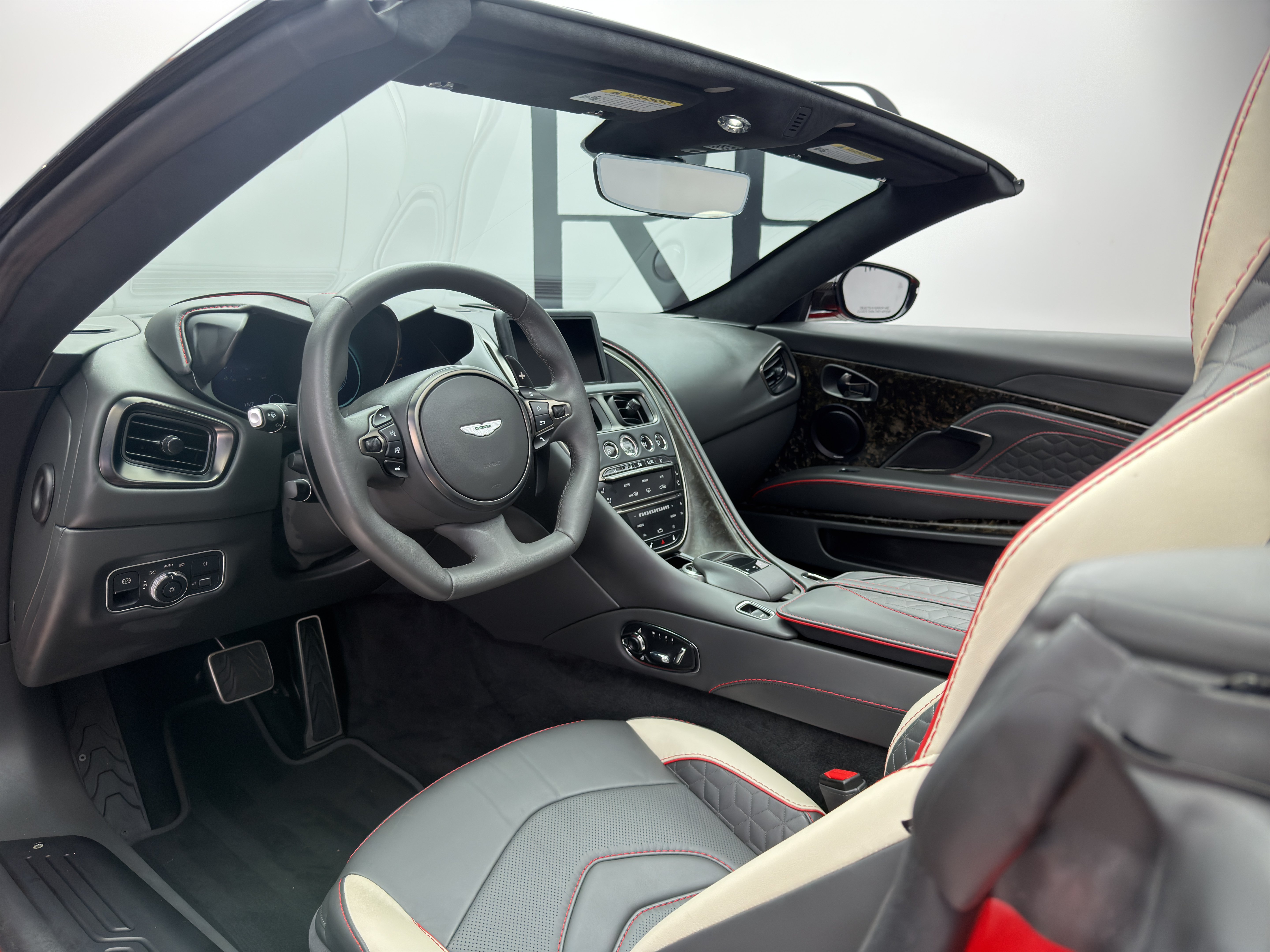 Used 2023 Aston Martin DBS Superleggera Volante RWD image 24