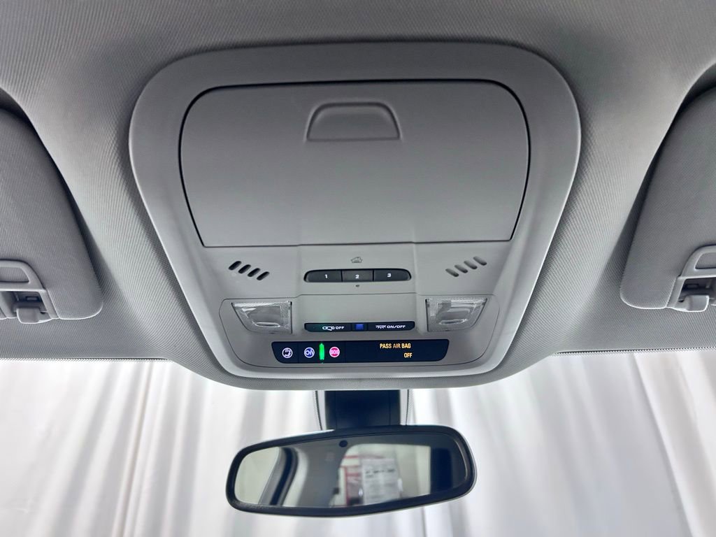 Used 2019 Buick Enclave Essence image 17