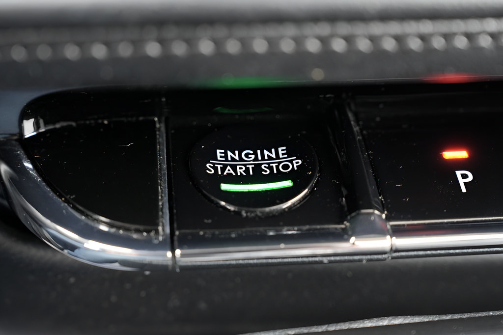 Used 2023 Lincoln Nautilus Reserve AWD/4WD image 35