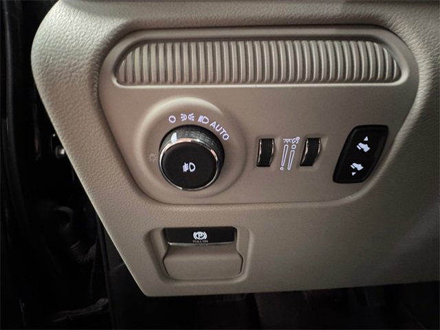 Used 2022 Jeep Wagoneer Series III image 22