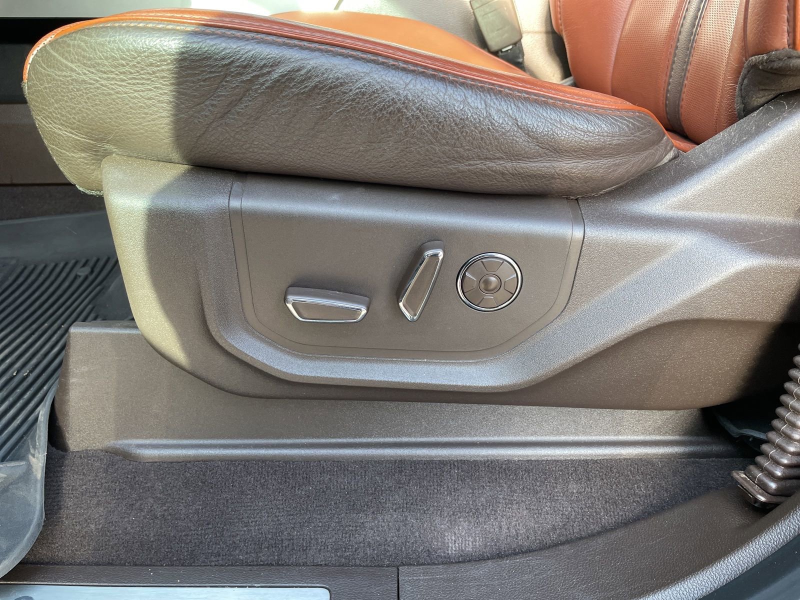 Used 2018 Ford F150 King Ranch w/ Equipment Group 601A Luxury image 12