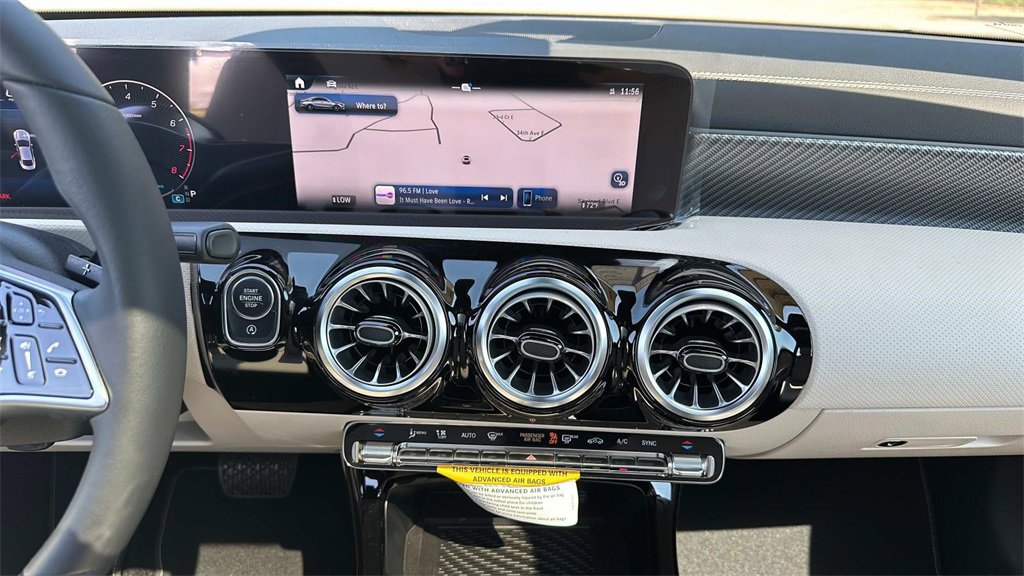 Used 2025 Mercedes-Benz CLA 250 image 25