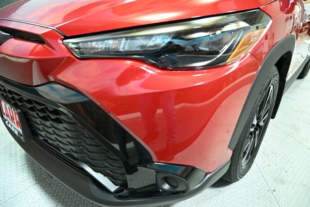Used 2024 Toyota Corolla Cross AWD Hybrid w/ Moonroof Package image 14