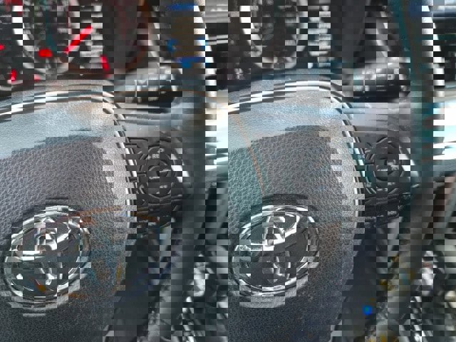 Used 2022 Toyota Corolla Cross LE image 21