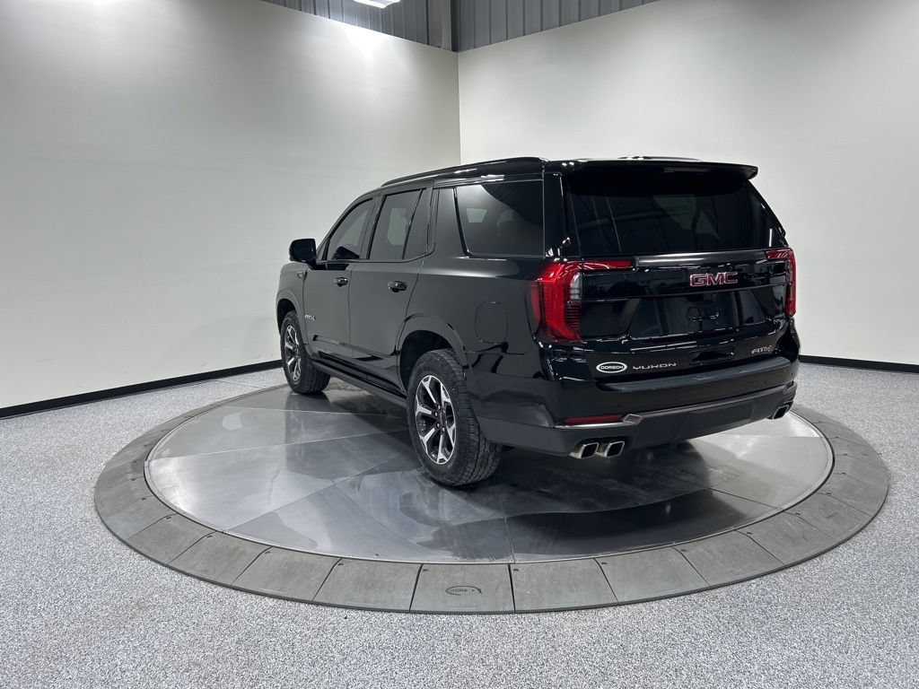 Used 2025 GMC Yukon AT4 Ultimate AWD/4WD image 8
