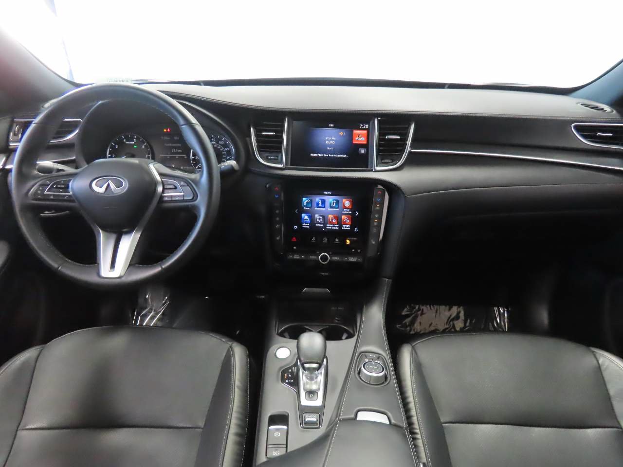 Used 2023 INFINITI QX55 Luxe w/ Cargo Package AWD/4WD image 13