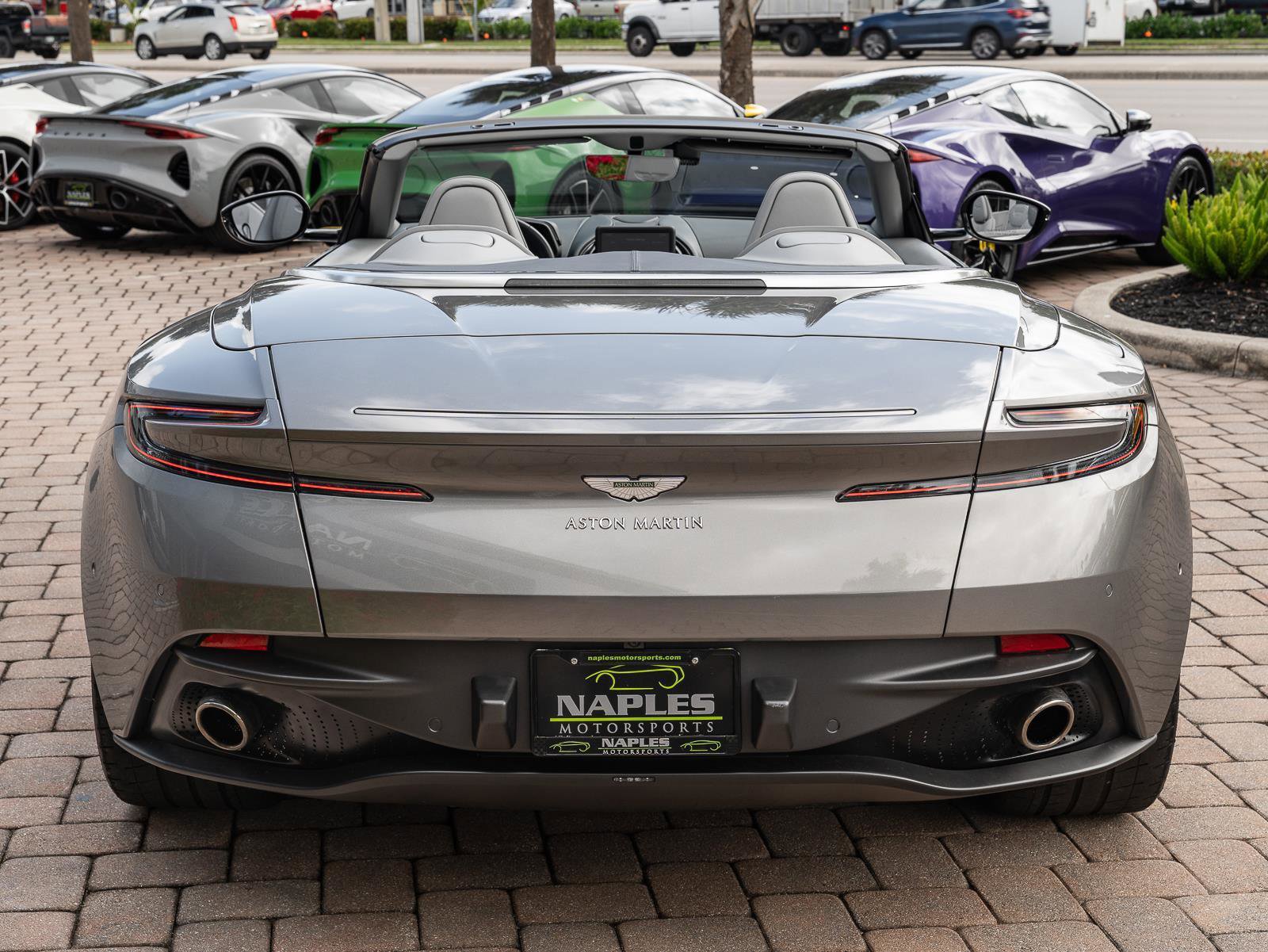 Used 2020 Aston Martin DB11 Volante image 13