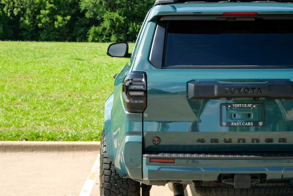Used 2025 Toyota 4Runner Trailhunter AWD/4WD image 59