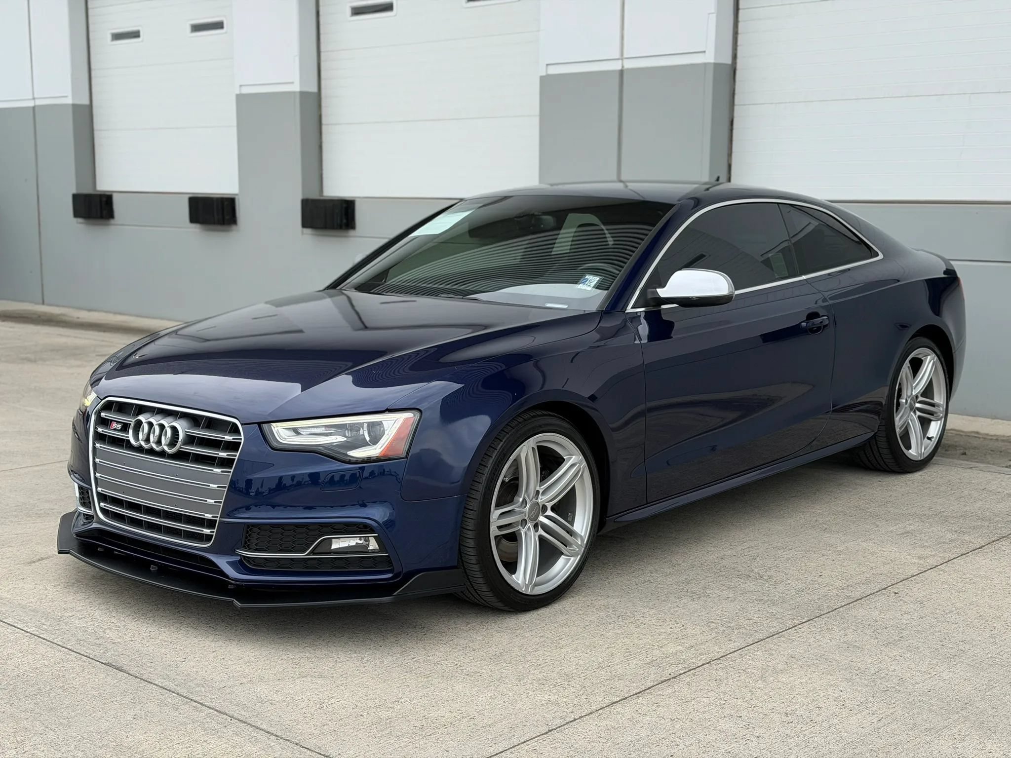 Used 2013 Audi S5 Prestige w/ Prestige Pkg AWD/4WD image 2