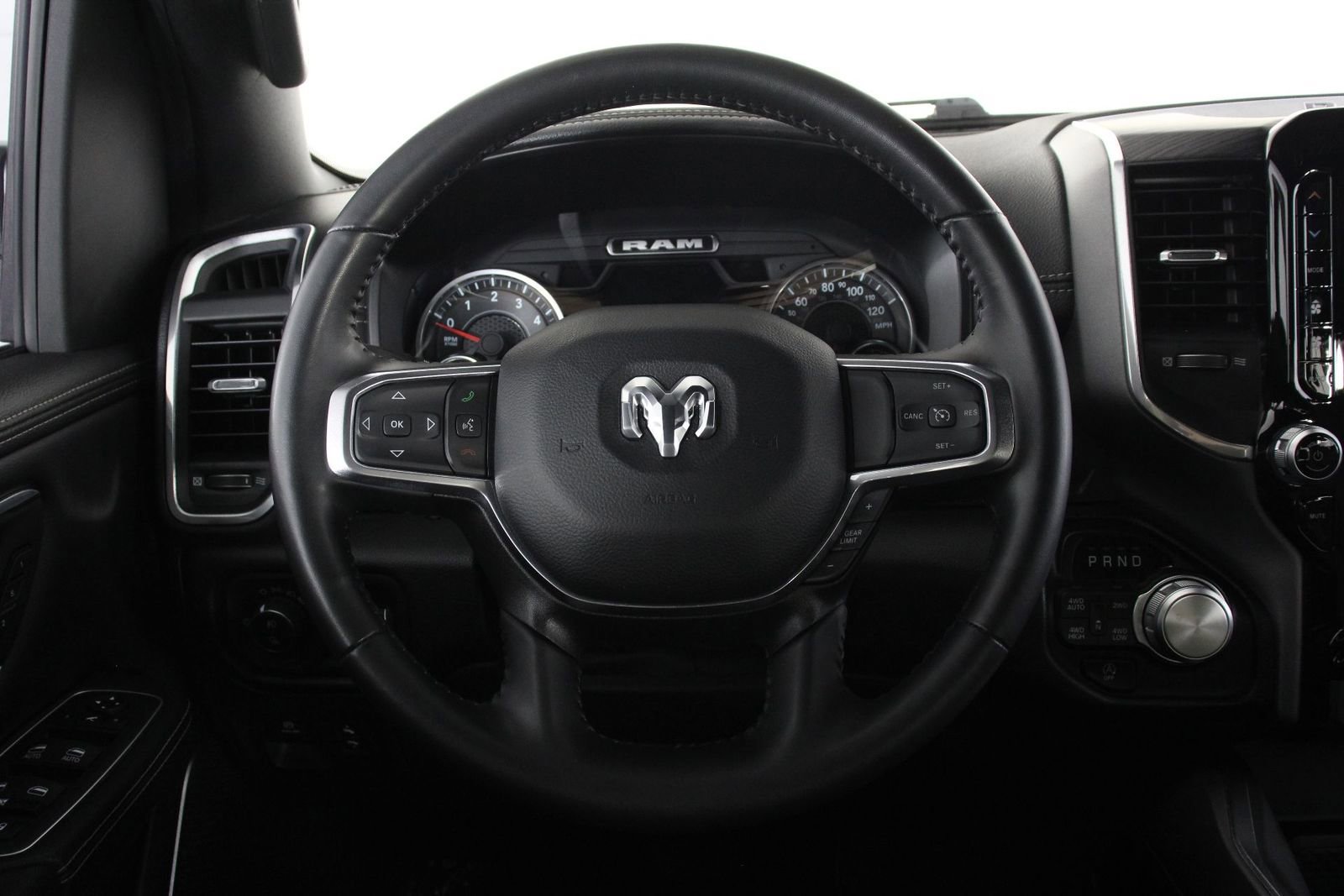 Used 2023 RAM 1500 Laramie image 8