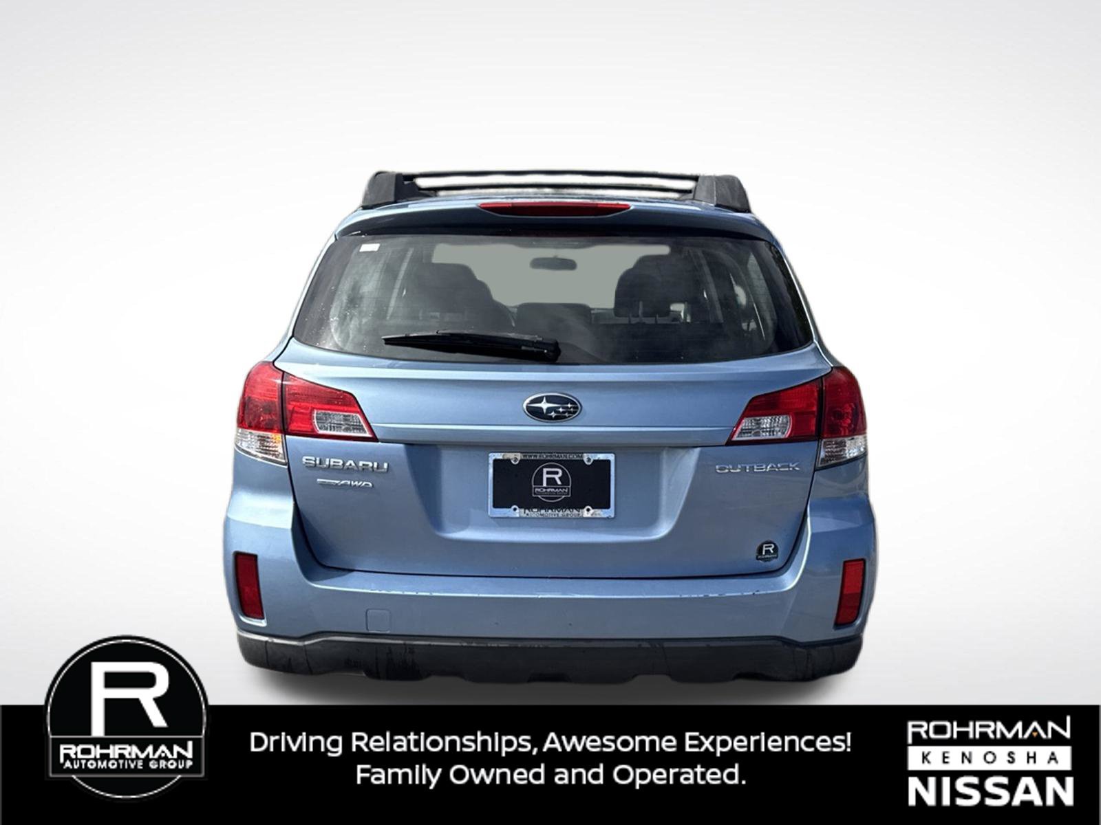 Used 2010 Subaru Outback 2.5i AWD/4WD image 6