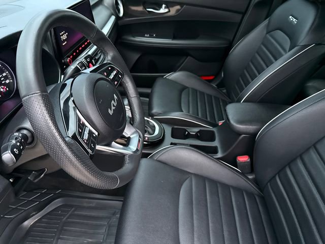 Used 2024 Kia Forte GT-Line w/ GT-Line Premium Package image 19