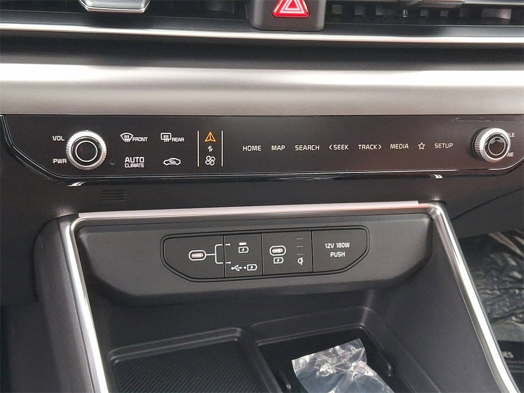 New 2026 Kia Carnival SX image 9