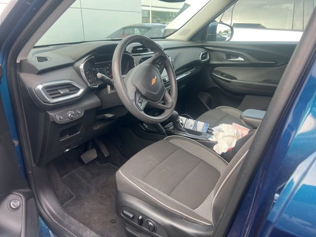 Used 2021 Chevrolet TrailBlazer LT w/ Sun and Liftgate Package FWD image 10