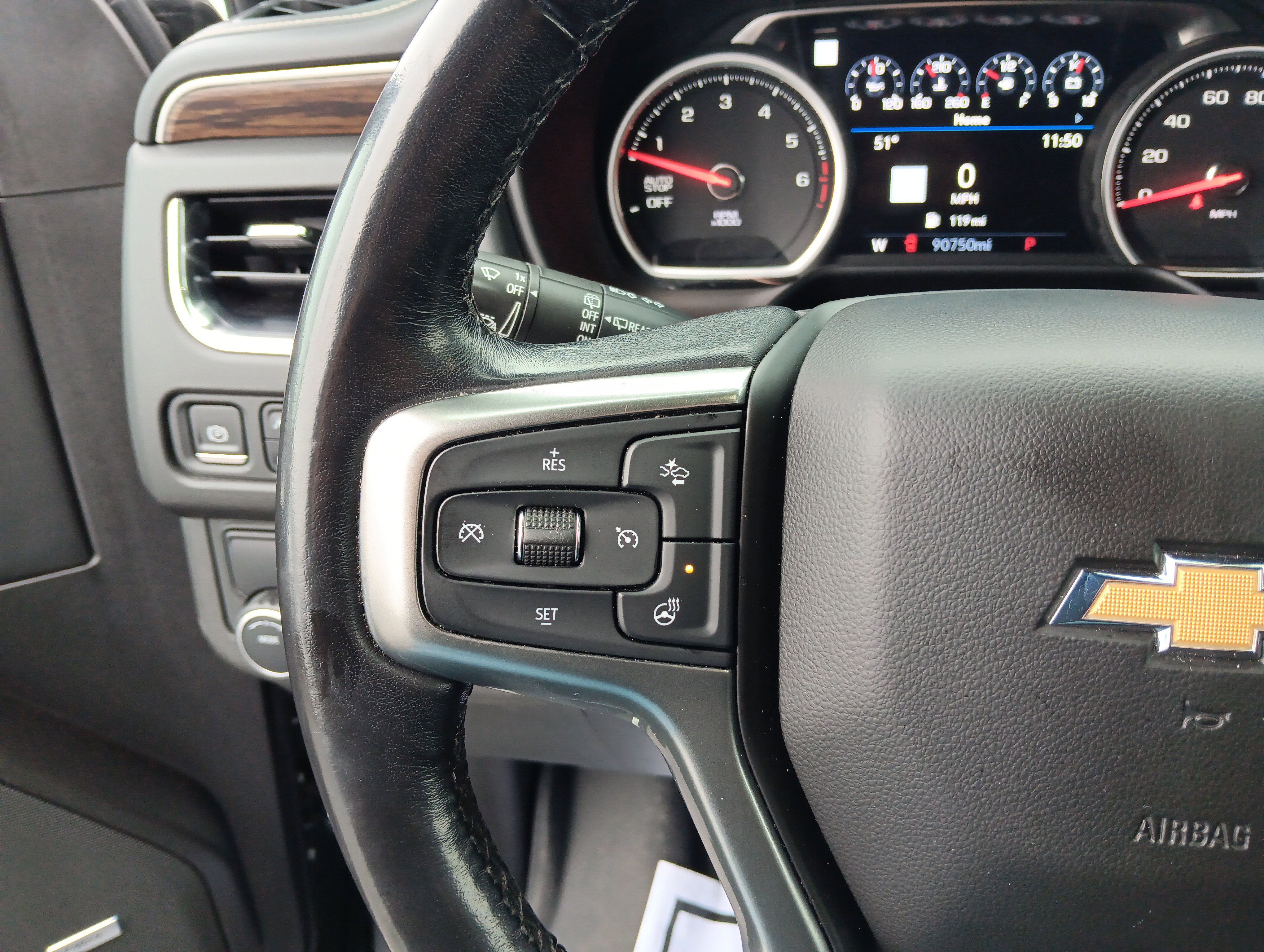 Used 2021 Chevrolet Tahoe Premier w/ Premium Package image 18