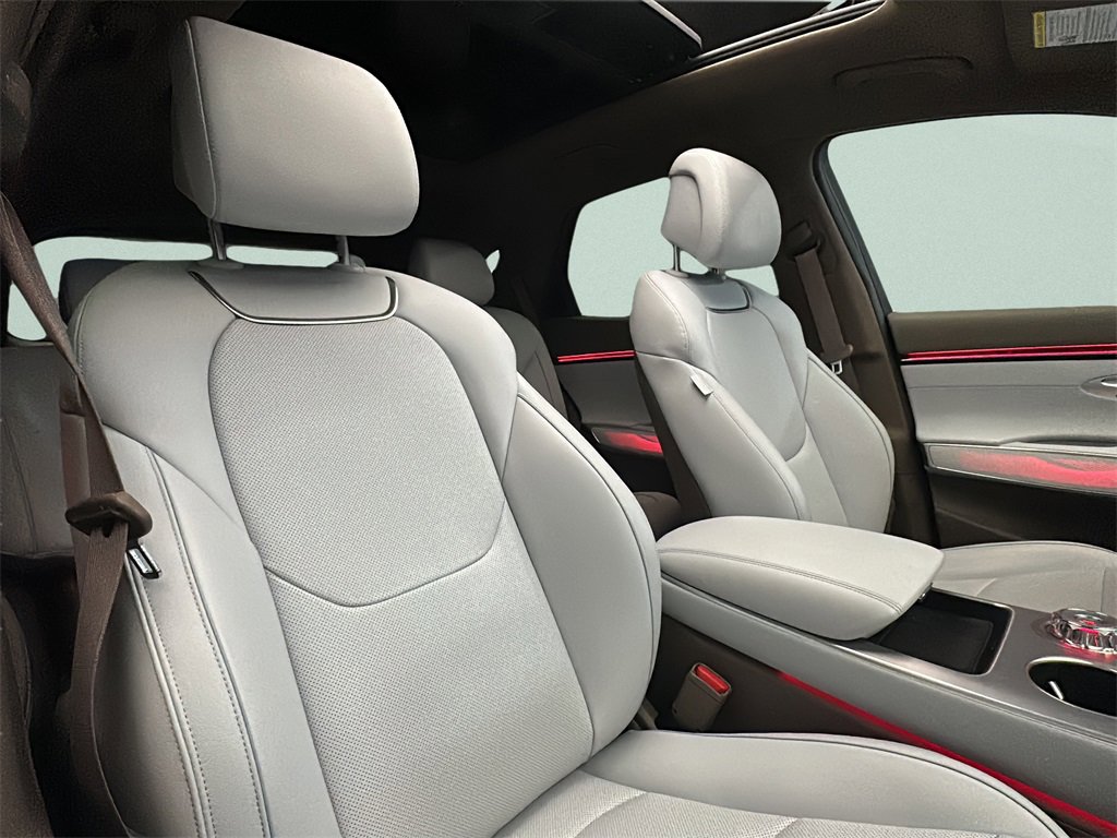 Certified 2026 Genesis GV70 2.5T Advanced image 16