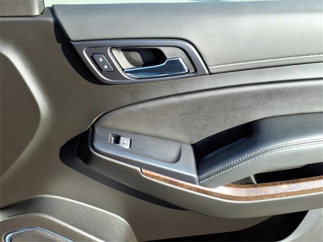 Used 2020 Chevrolet Tahoe LT w/ Luxury Package image 16