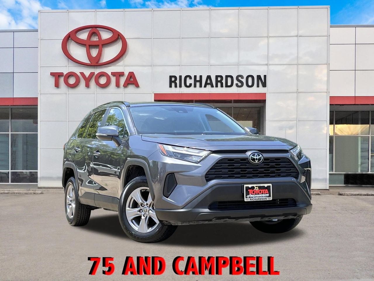 Used 2025 Toyota RAV4 XLE FWD video 1