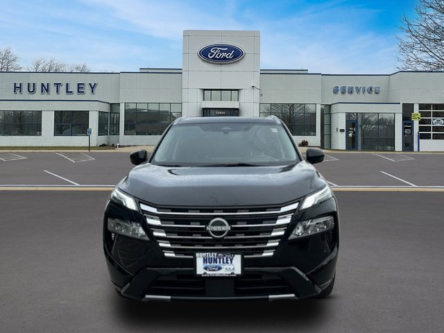 Used 2024 Nissan Rogue Platinum w/ Platinum Premium Package AWD/4WD image 2