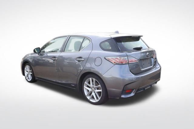 Used 2015 Lexus CT 200h w/ Navigation Package image 3