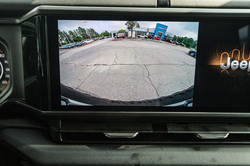 Used 2024 Jeep Wrangler Unlimited Rubicon image 31