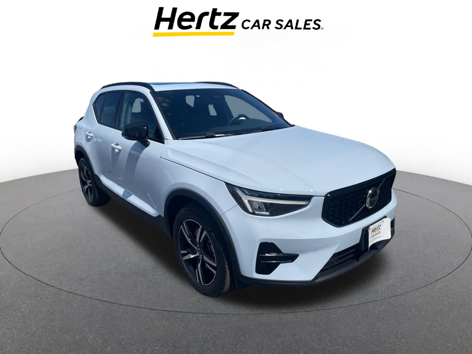 Used 2024 Volvo XC40 B5 Core