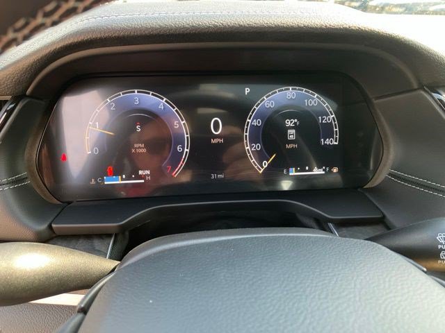 New 2026 Jeep Grand Cherokee Limited w/ Luxury Tech Group II AWD/4WD image 16