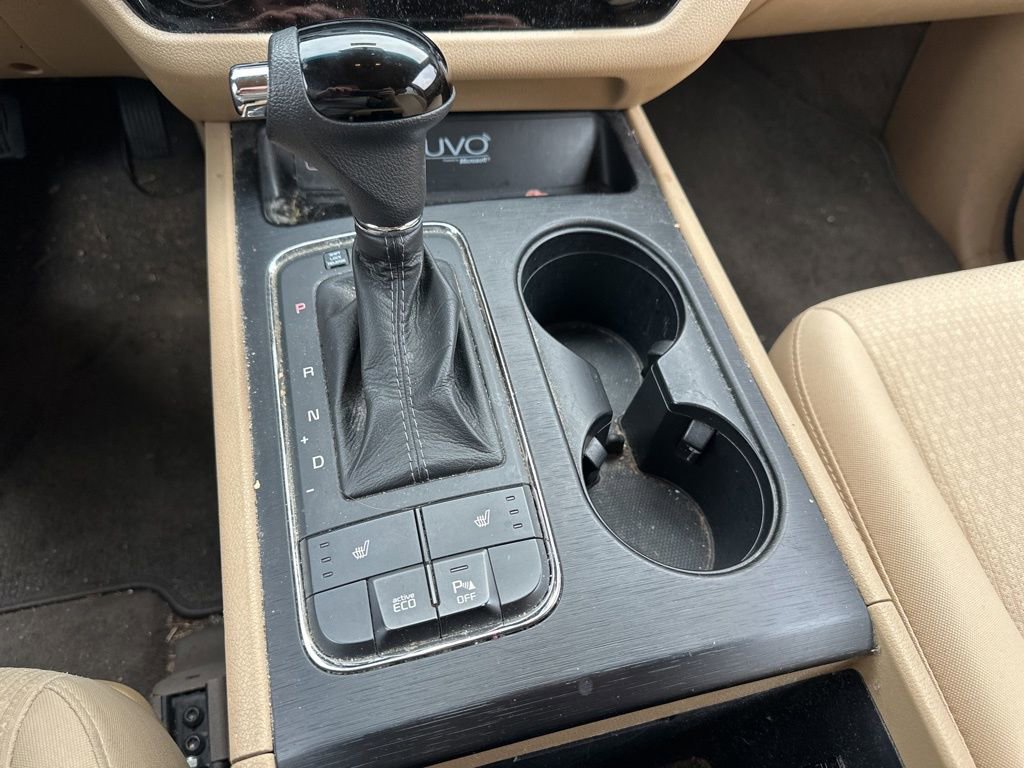 Used 2016 Kia Sedona LX w/ LX Convenience Package image 26