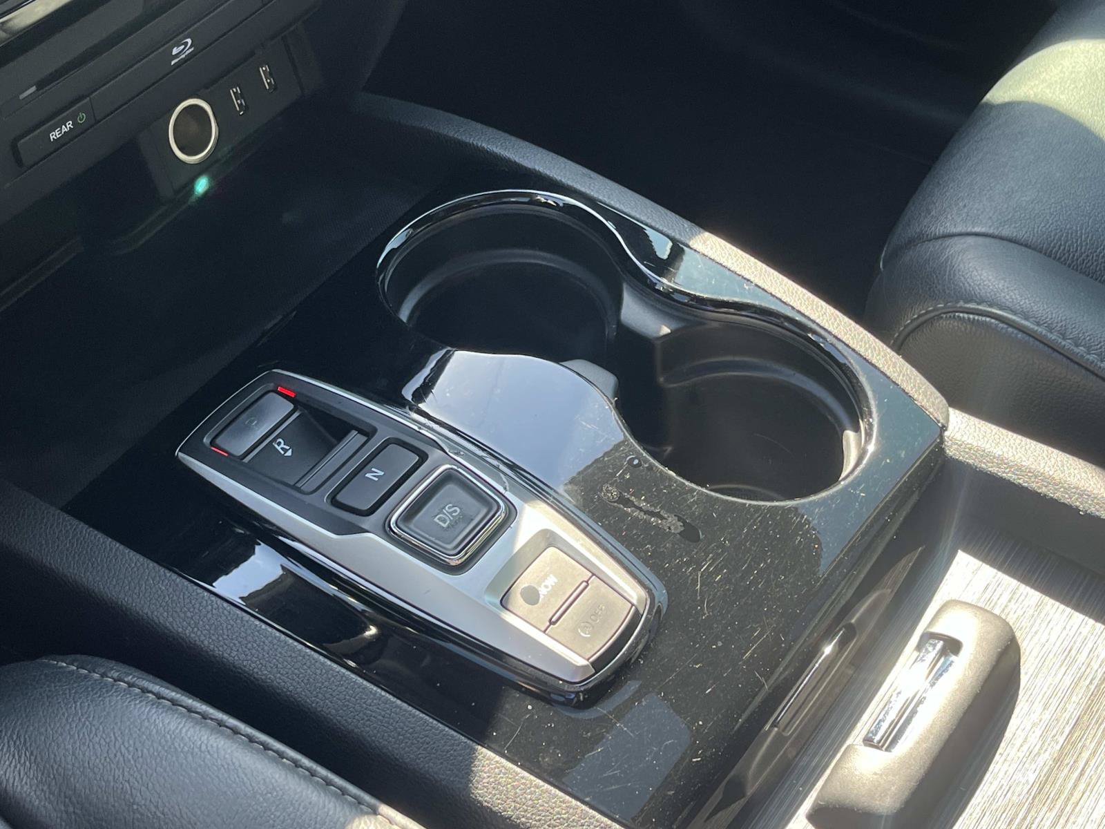 Used 2016 Honda Pilot Touring image 40
