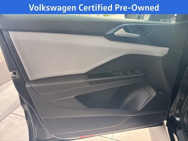 Certified 2023 Volkswagen Taos SE w/ Panoramic Sunroof Package image 21