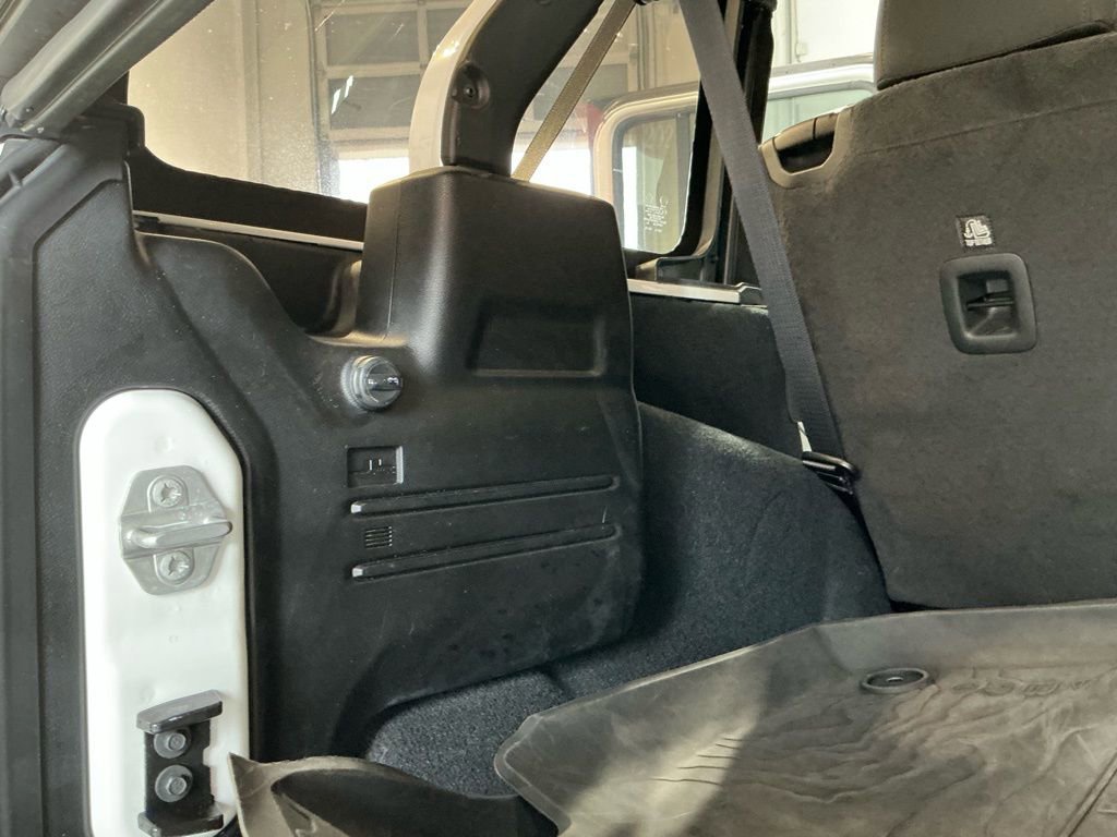 Used 2022 Jeep Wrangler Unlimited Sport image 28