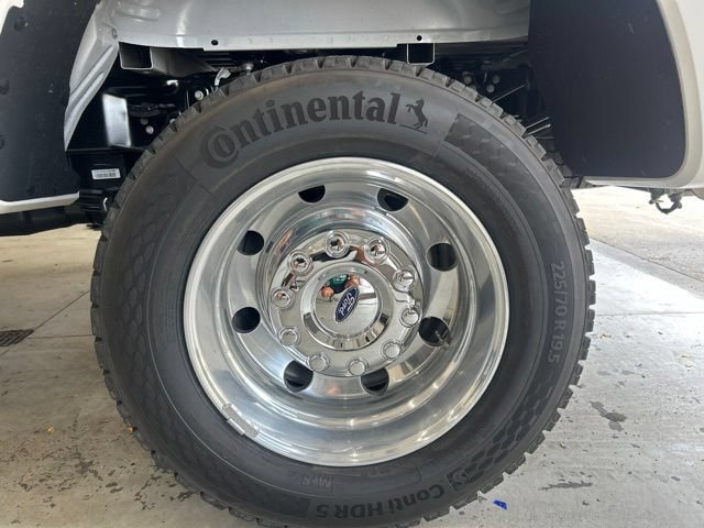 New 2026 Ford F450 Platinum w/ Camper Package AWD/4WD image 8