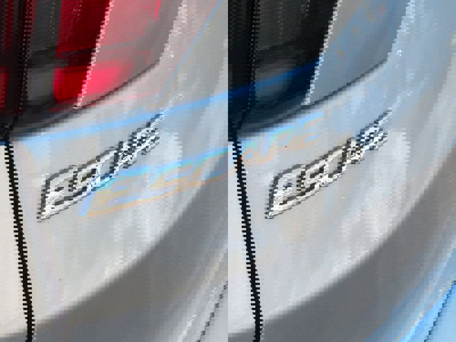 Used 2019 Ford Escape Titanium image 13