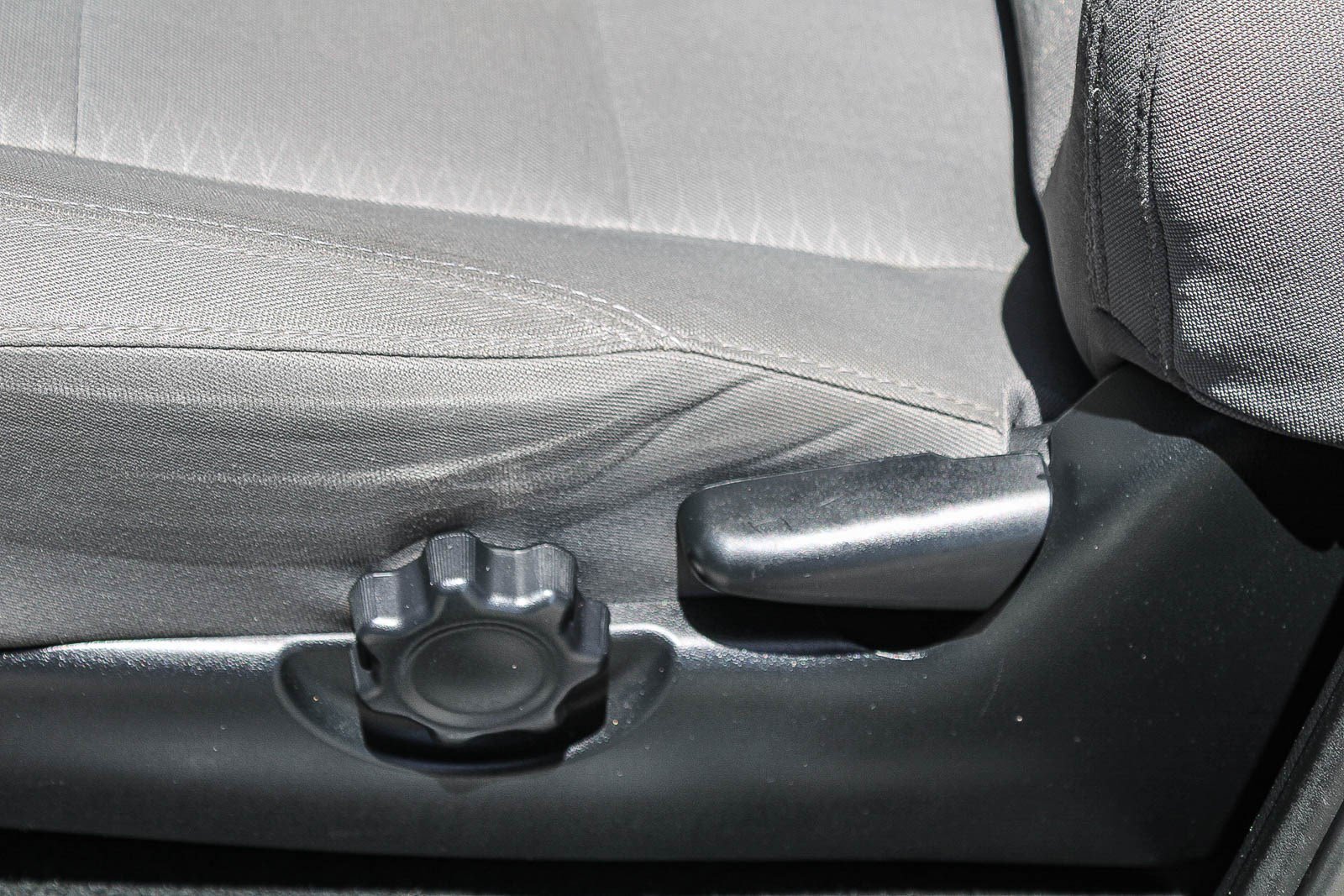 Used 2018 Toyota Tacoma SR5 RWD image 23