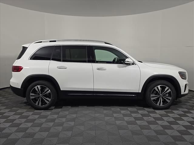 New 2026 Mercedes-Benz GLB 250 4MATIC image 8